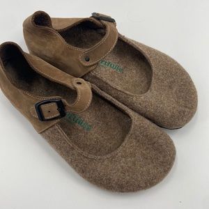 Cozy Brown Mules with Buckle